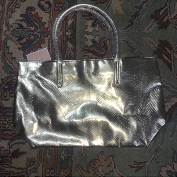 Michael Kors Gold Metallic Gorgeous Tote Bag Brand New with Tags - Picture 4 of 7